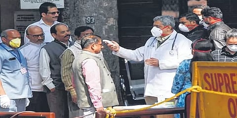 சுவாசக் கோளாறு உள்ள நோயாளிகளுக்கு கொரோனா பரிசோதனை செய்ய முடிவு