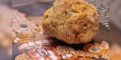 திருப்பதியில் இரண்டரை லட்சம் லட்டுகள் தேக்கம் - ஊழியர்களுக்கு வழங்க ஏற்பாடு