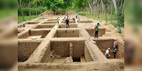 கீழடியில் 2 ஆயிரம் ஆண்டுகள் பழமையான எலும்புக் கூடுகள் கண்டெடுப்பு