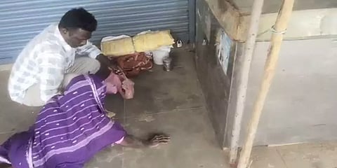 ஆதரவற்றவர்களுக்கு உணவு வழங்க சென்றவரை போலீசார் தாக்கியதாக புகார்