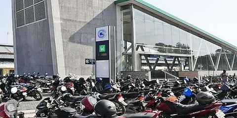 “பார்க்கிங்கில் நிறுத்திய வண்டிகளை தயவு செய்து எடுத்துட்டு போங்க” - சென்னை மெட்ரோ