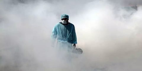 கொரோனா அறிகுறியால் தனிமைப்படுத்தப்பட்ட 93 பேர் விதிகளை மீறியுள்ளனர் - குஜராத்