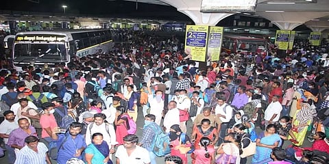 சென்னையிலிருந்து திருச்சி, மதுரைக்கான பேருந்து சேவை நிறுத்தம்