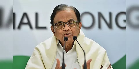 “கையில் பணமில்லாமல் மக்கள் எப்படி வீட்டிலேயே இருப்பார்கள்” - ப.சிதம்பரம்