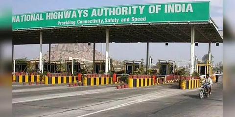 ஏப்ரல் 14 வரை சுங்கக் கட்டணம் ரத்து : மத்திய அரசு அறிவிப்பு