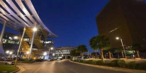 சவுதியில் கொரோனாவால் இரண்டாவது உயிரிழப்பு: ரியாத், மெக்கா, மதினா நகரங்களுக்கு 'சீல்'