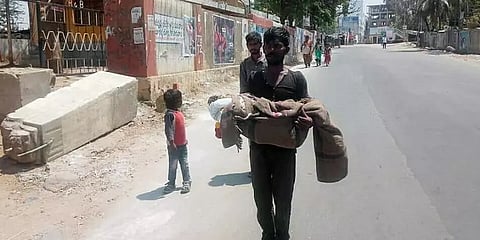 144 தடை - உரிய சிகிச்சை கிடைக்காமல் உயிரிழந்த கூலித்தொழிலாளியின் 8 வயது மகன்