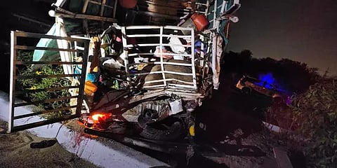 கொரோனாவைவிட ஆபத்தாகும் ஊரடங்கு உத்தரவு உயிரிழப்புகள்?: கேள்வி எழுப்பும் சமூக ஆர்வலர்கள்.!