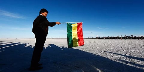 கொரோனா பற்றிய தகவல் அறியாமல் பணியாற்றும் விவசாயிகள்