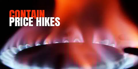 அத்தியாவசியப் பொருள்களின் விலை 30% உயர்வு