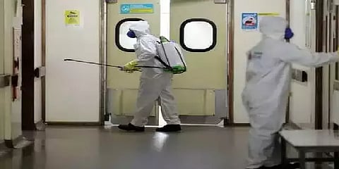 பணியாற்றும் மருத்துவருக்கு கொரோனா: தற்காலிகமாக மூடப்பட்ட புற்றுநோய் மருத்துவமனை