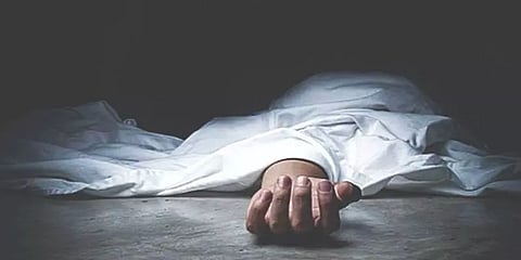 அறந்தாங்கி: மது கிடைக்காததால் சேவிங் லோசனை அருந்திய 2 மீனவர்கள் உயிரிழப்பு