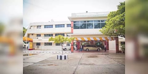 கொரோனா சிகிச்சைக்காக ராகவேந்திரா மண்டபத்தை வழங்க முன்வந்த ரஜினி