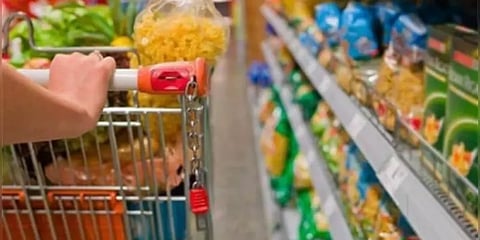 ஆம்பூரில் 13 பேருக்கு கொரோனா - வீட்டிற்கே மளிகைப் பொருட்களை அனுப்ப முடிவு