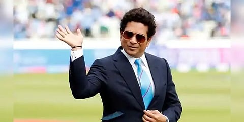 நேற்று 50 லட்சம் நிதியுதவி .. இன்று ஒரு மாதத்திற்கு 5000 பேருக்கு உணவு: அசத்தும் சச்சின்