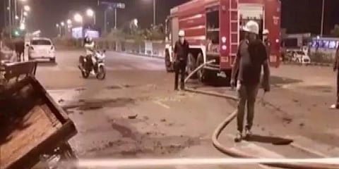 ஊரடங்கு தொடரும் என அச்சம்: சொந்த ஊர்களுக்கு அனுப்பி வைக்கக்கோரி வன்முறை