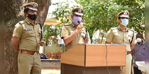 “தன்னார்வலர்களுக்கு தடையில்லை.. காவல்நிலையத்தில் அனுமதி பெறலாம்” - சென்னை ஆணையர்