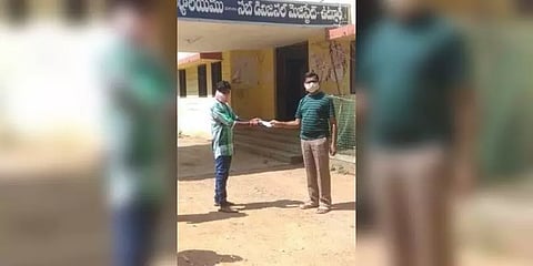 இருமாத சம்பளத்தை அள்ளிக் கொடுத்த தூய்மைப்பணியாளர் - தெலங்கானா சிட்டிசன் ஹீரோ