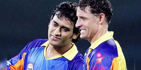 தோனியிடம் இருக்கும் ஸ்பெஷல் என்ன ? - ரகசியம் உடைத்த மைக்கெல் ஹஸ்சி