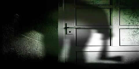 மனைவி மீது சந்தேகம் ! பச்சிளம் குழந்தையை கொன்ற கொடூரன்