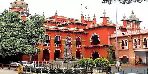 வெளிநாடுகளில் சிக்கியுள்ள இந்தியர்களை தாயகம் அழைத்து வர இயலாது - மத்திய அரசு