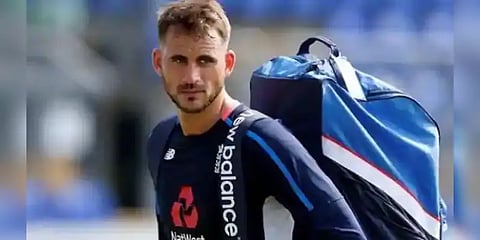 அலெக்ஸ்-க்கு கொரோனா அறிகுறிகள் : பீதியில் ‘பாகிஸ்தான் சூப்பர் லீக்’ குழுவினர்