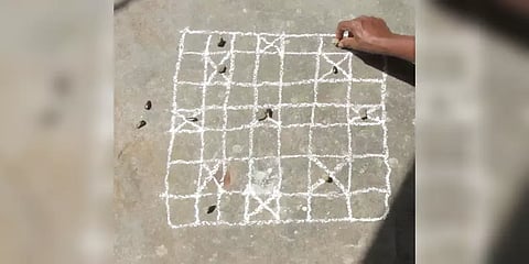 தாயம் விளையாடியவருக்கு கொரோனோ : பூந்தமல்லியில் பரபரப்பு