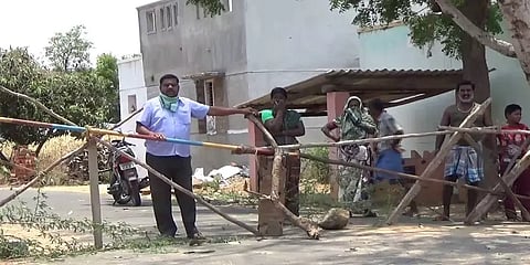 கிராமத்திற்குள் நுழைந்த செல்போன் சிக்னல் - தனிமைப்படுத்தப்பட்ட கிராமம்..!