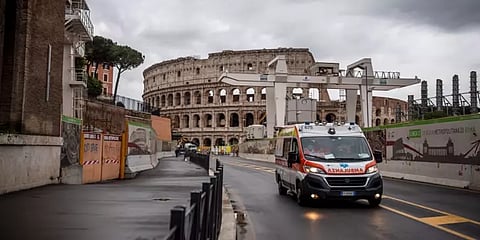 மே 4-ஆம் தேதிக்கு பின் ஊரடங்கை தளர்த்த இத்தாலி பிரதமர் முடிவு