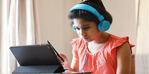 கணக்கு மற்றும் வானியல், அறிவியல் தொடர்பான பலவிதமான ஆப்கள் - டவுன்லோட் பண்ண ரெடியா?