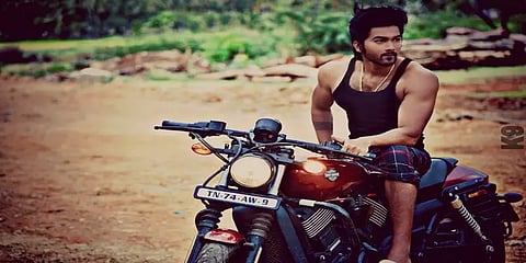 பெண் மருத்துவரின் வீடியோக்களை வைத்து பணம் கேட்டு மிரட்டல்.. காதலிப்பதாக ஏமாற்றியவர் கைது