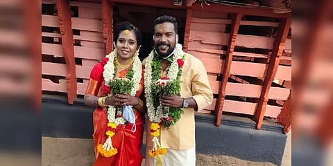 திருமண செலவுக்கான பணத்தை முதல்வர் நிதிக்கு அளித்த நடிகர் - குவியும் பாராட்டு