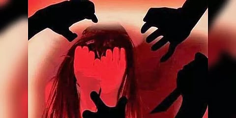 ஊரடங்கில் பெண் பாலியல் வன்கொடுமை: 3 பேர் கைது