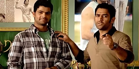 "தோனி உயர்ந்தாலும் நட்பை மறக்கவில்லை" உருகும் முன்னாள் பவுலர் !