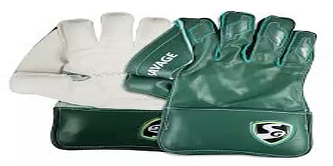 9 விரல்களுடன் இந்தியாவுக்காக விளையாடிய கிரிக்கெட் வீரர்: யார் தெரியுமா ?