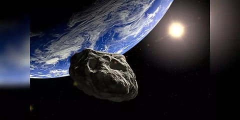 பூமியின் நீள் வட்டப்பாதையை நாளை கடக்கப்போகும் பிரம்மாண்ட விண்கல்..!