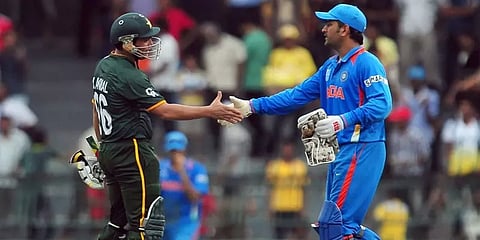 "தோனி, கோலி, சச்சினிடமிருந்து கற்றுக்கொள்ள வேண்டும்" பாக். வீரர் கம்ரான் அக்மல்