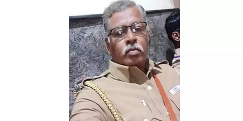 மதுரை : துக்க நிகழ்விற்கு செல்ல சொந்த காரை கொடுத்து உதவிய எஸ்.ஐ..!