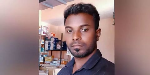 திருமணமான காதலியை மண்ணெண்ணெய் ஊற்றி தீ வைத்த காதலன் கைது