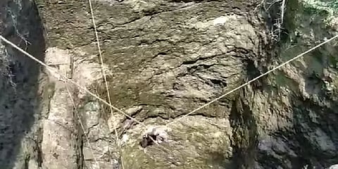 சமாதானப்படுத்த வந்த தந்தை - கிணற்றில் தள்ளி கொலை செய்த மகன்..!