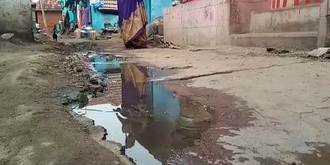 வீட்டின் முன்பு கழிவுநீர் தேங்கியதால் பிரச்னை : கைகலப்புக்கு பின் திடீரென இறந்த இளைஞர்..!