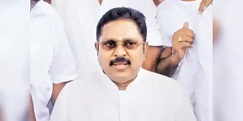 கொரோனா நோயாளிகளுக்கு வீட்டிலேயே சிகிச்சையா ? - டிடிவி தினகரன் கவலை