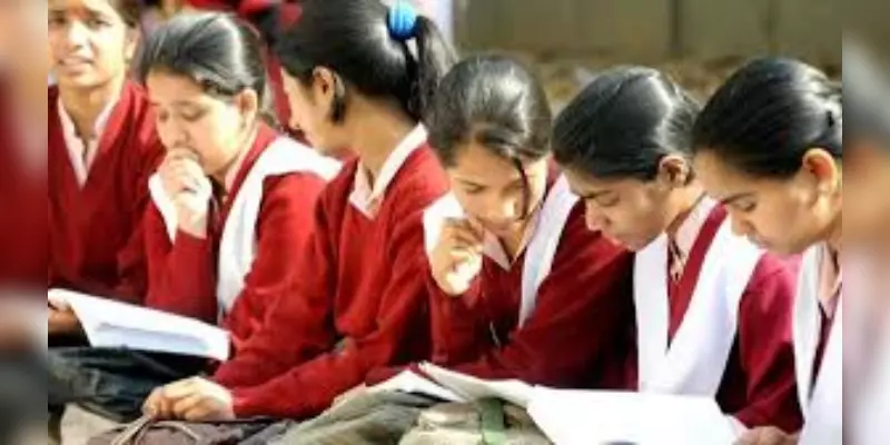 சிபிஎஸ்இ 10, 12ஆம் வகுப்பு பொதுத்தேர்வு தேதிகள் அறிவிப்பு