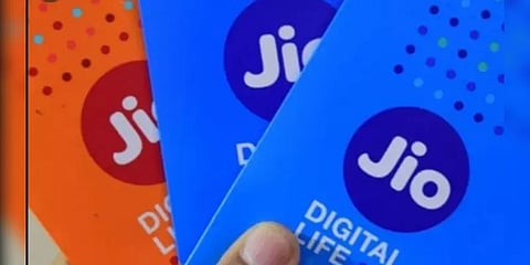 ரூ.2,399க்கு ஜியோ வருடாந்திர பிளான் : தினமும் 2 ஜிபி டேட்டா