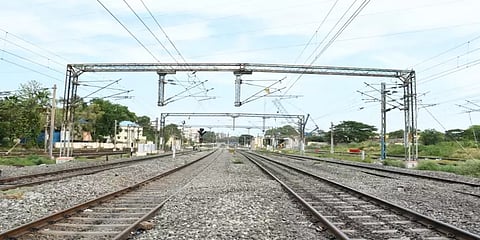 முழுவதுமாக இடிக்கப்பட்ட யானைக்கவுனி மேம்பாலம் !