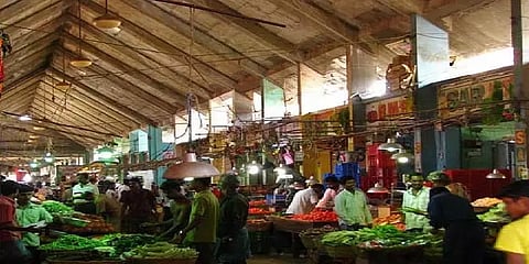 கோயம்பேடு சந்தைக்கு வந்த ஆந்திர வியாபாரிகள் 13 பேருக்கு கொரோனா