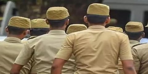 பாதுகாப்பு பணியில் இருந்த 4 காவலர்களுக்கு கொரோனா