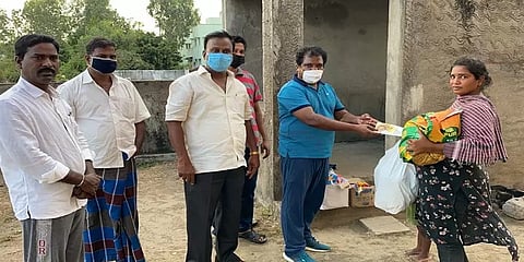 புதிய தலைமுறை செய்தி எதிரொலி: கர்ப்பிணிக்கு நேரில் சென்று உதவிய எம்எல்ஏ