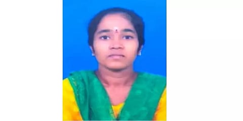 சென்னை: பாம்பு கடித்து பெண் உயிரிழப்பு