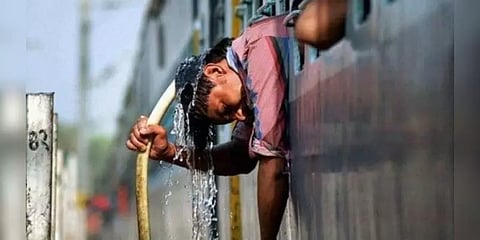 “தமிழகத்தில் வெப்பநிலை அதிகமாக இருக்கும்” - வானிலை மைய இயக்குநர்